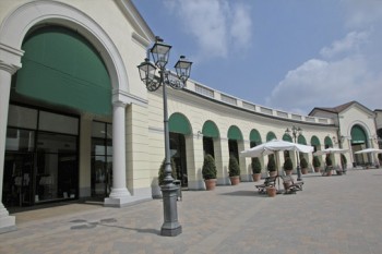 magasin usine Serravalle Italie